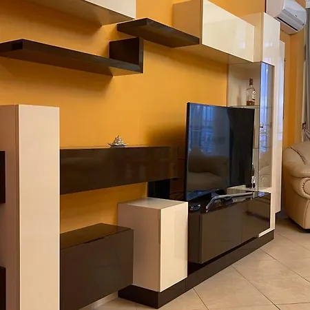 Apartment Beachfront With Full Seafront View *