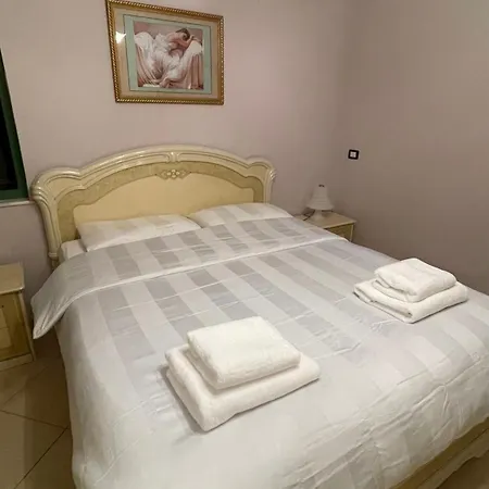 Beachfront With Full Seafront View Апартаменты *